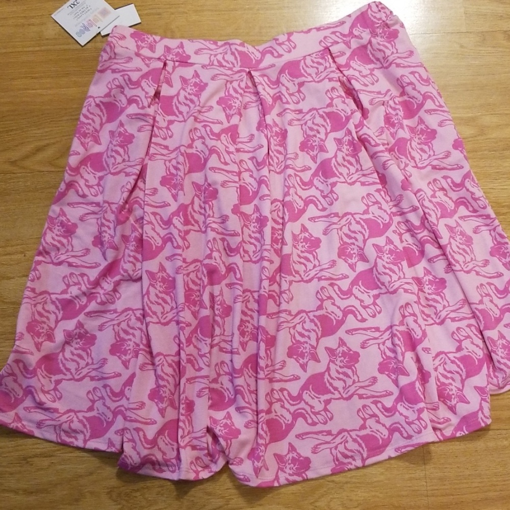 LulaRoe Madison super fun German Shephard print!